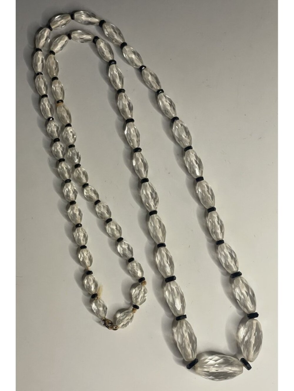Antique - Vintage Art Deco Flapper Girl Faceted Graduated Clear Glass Necklace